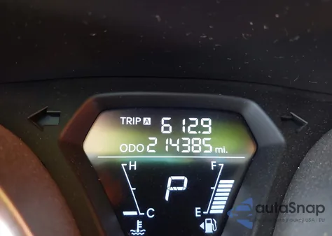 2013 Hyundai Elantra Limited z USA, uszkodzony, nr VIN KMHDH4AE8DU765365